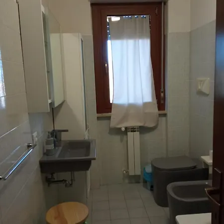 A Casa Di Frida & Mika - Comodo Punto Di Sosta - Vicino A Tutti I Servizi - A 20 Minuti Dall'autostrada Appartement
