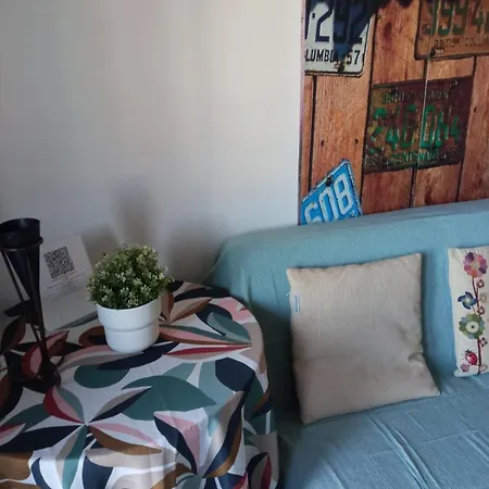 A Casa Di Frida & Mika - Comodo Punto Di Sosta - Vicino A Tutti I Servizi - A 20 Minuti Dall'autostrada Civita Castellana